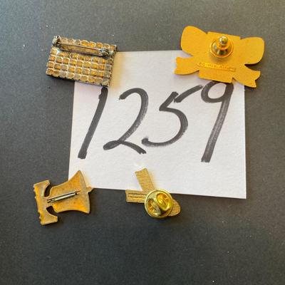 America Pins