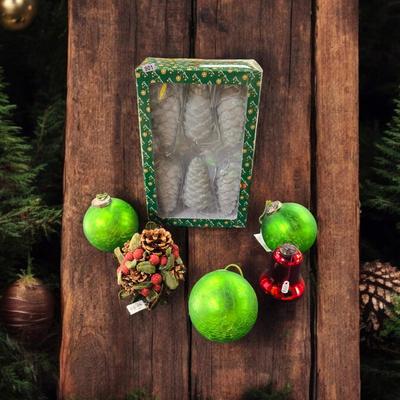 Christmas Tree Ornaments