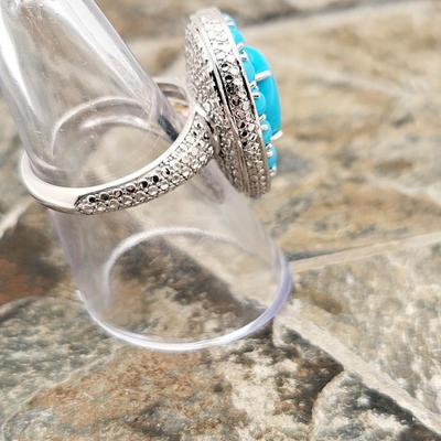 Oval & Round Sleeping Beauty Turquoise Ring 7.9gr