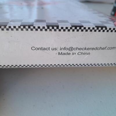 Checkered Chef baking / cooling rack and tray with Kayaso cookie cutters - Brand new items!