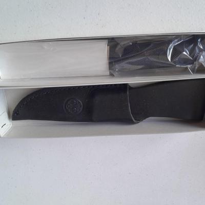 New in Box! Baretta Knife with sheath - Loveless Skinner Zytel Knife - Preppers delight!