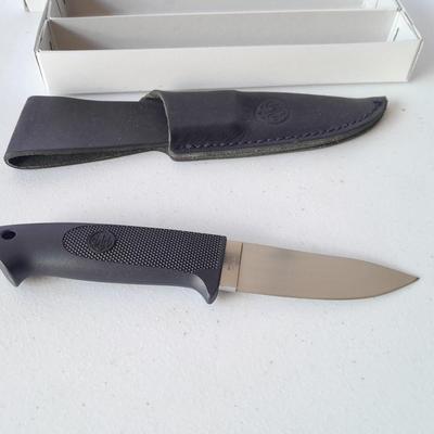 New in Box! Baretta Knife with sheath - Loveless Skinner Zytel Knife - Preppers delight!