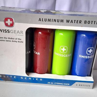 Swiss Gear Brand New Aluminum Water Bottles 4 pack different colors -