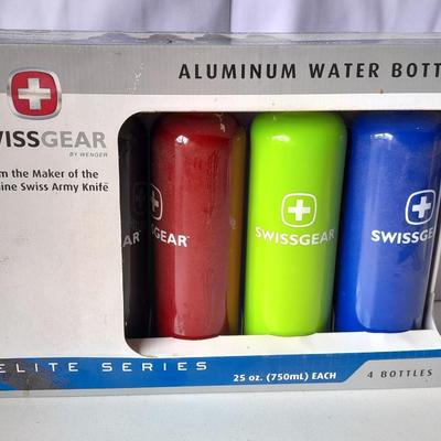 Swiss Gear Brand New Aluminum Water Bottles 4 pack different colors -