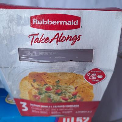 Six brand new food storage containers with a box of unopened ziploc bags