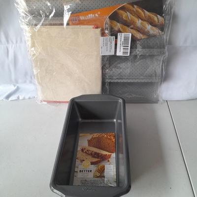 Brand new Wilton bread baking pans - Loaf pan and NEW Walfos French bread baking pan