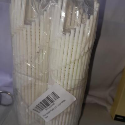 Brand new Kitchen Necessities - Silicone brushes - knife sharpener - Kinfe - utensil holder - cleaning brushes