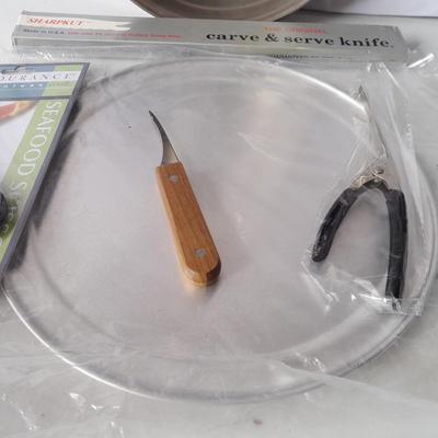 New Seafood eating utensils and large stainless steel strainer pot