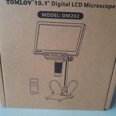 TomLov 10.1" Digital LCD Microscope BRAND NEW IN BOX!