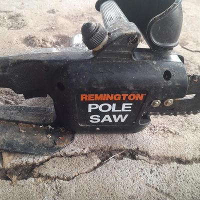 Remington Electric Pole saw with height adjustable pole