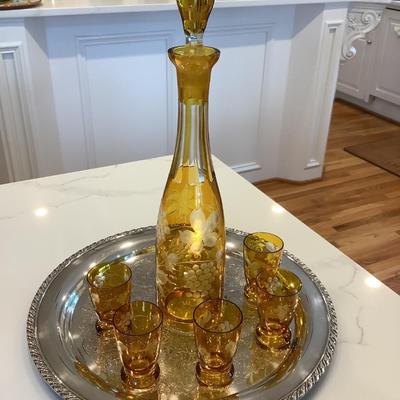 Amber glass with grape motif decanter set with 5 glasses and tray