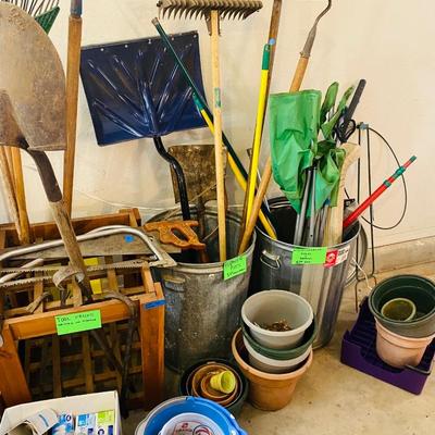 Lot 4: Garden & More Tools Selection