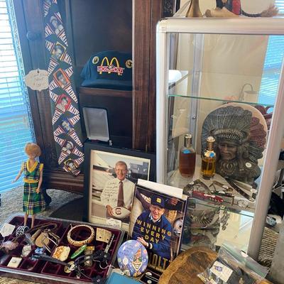 Lot 7: Jewelry Counter Selection