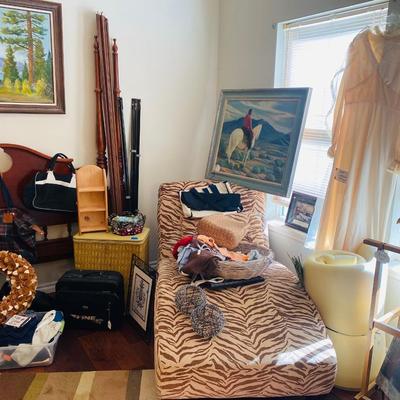 Lot 17: Bedroom Selection
