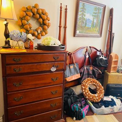 Lot 17: Bedroom Selection