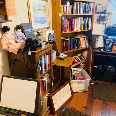 Lot 24: Office Left Side Selection