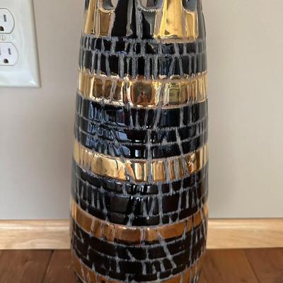 Vintage ceramic architectural vase-local pickup and shipping available