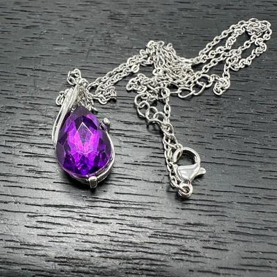 Rhinestone Pendant Necklace