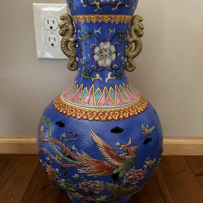Pair of Chinese Vintage Porcelain Enamel Colour Bottle Vase With Four Characters Mark-local pickup and shipping available
