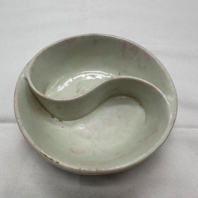 Chinese Yin-Yang Shaped Red Iron Dragons Bowl/Dish