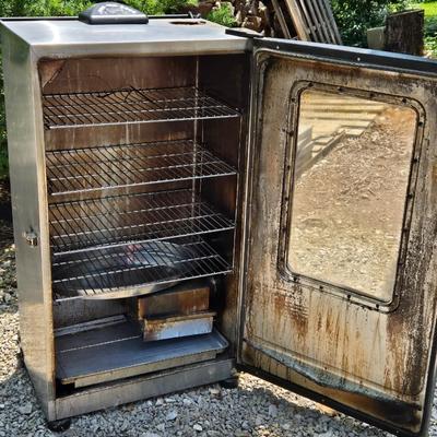 Masterbuilt Electric Smoker
