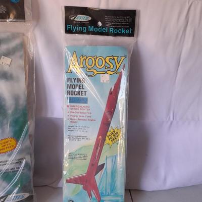 Sealed in Package - Two Flying model Rockets - Argosy - SR-71 Blackbird -Estes brand made in USA