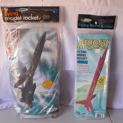 Sealed in Package - Two Flying model Rockets - Argosy - SR-71 Blackbird -Estes brand made in USA
