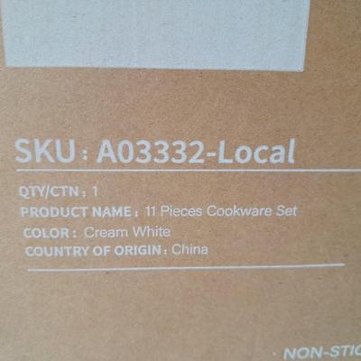 Carote 11-piece Non-stick Cookware set "Eight Mile Place" Cream white pot & pan set BRAND NEW!
