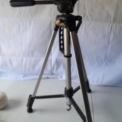 Nice Adjustable Amnico Camera tripod