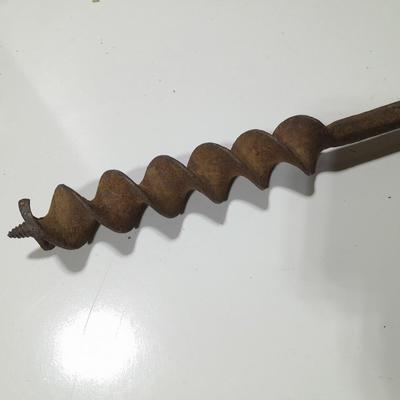 Primitive T Handled Auger