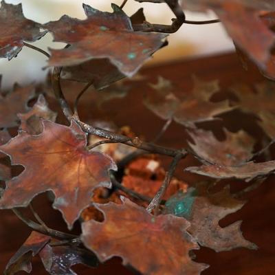 SIGNED BURGESS 74' METAL SCULPTURE OF PATINA COPPER OAK LEAVES ON A GEODE ROCK BASE