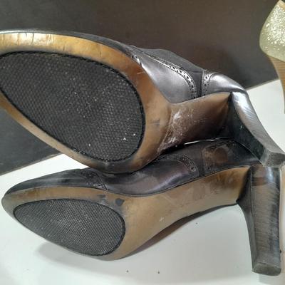 Two pair of Womens dress shoes - high heels size 8m