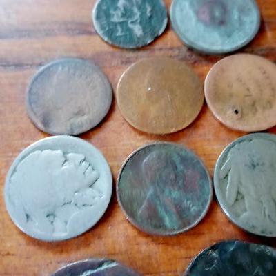 LOT 26 LOT OF 10 EARLY US COINS