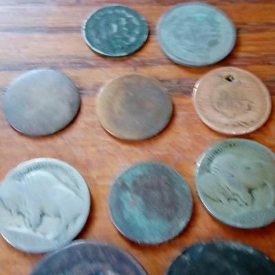 LOT 26 LOT OF 10 EARLY US COINS