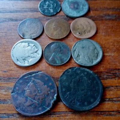 LOT 26 LOT OF 10 EARLY US COINS