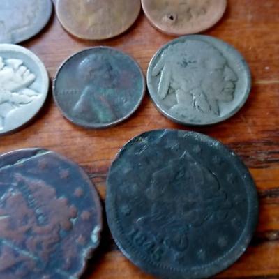 LOT 26 LOT OF 10 EARLY US COINS