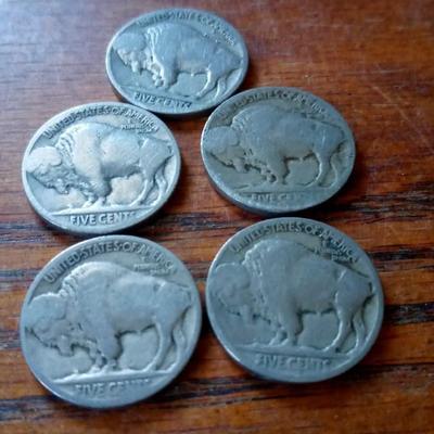 LOT 30 FIVE BUFFALO NICKELS