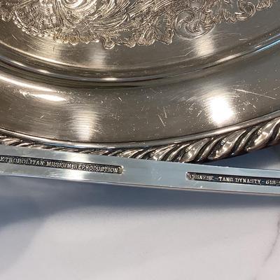 Oneida tray 15" diameter with ladles & serving spoon