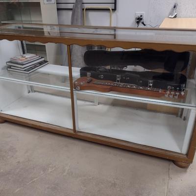 Retail 6' Glass Display Cabinet (No Contents)