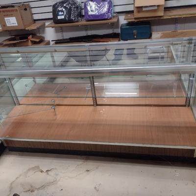 Retail 6' Glass Display Cabinet (No Contents)
