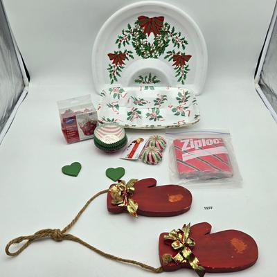 Disposable Holiday Place Settings