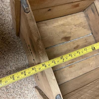Rees fruit farm crate