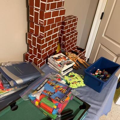 Kids room lot 1