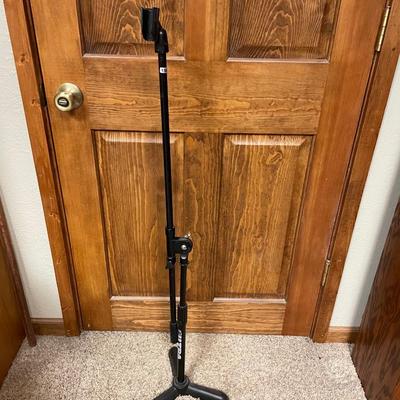 Microphone stand