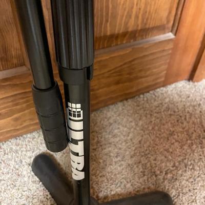Microphone stand
