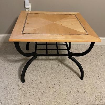 Oak table with pattern inlay