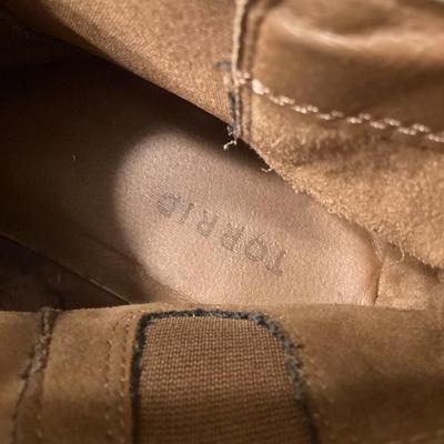 Brown boots
