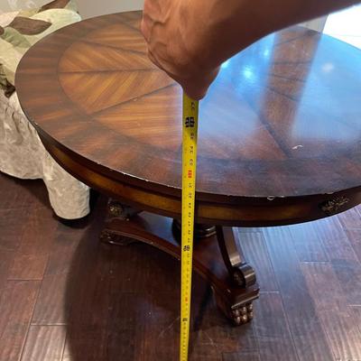 Pedestal table with chairs