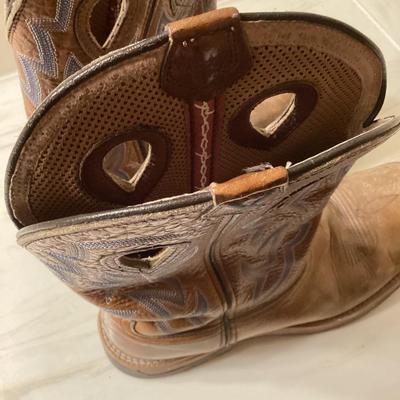 Men’s work boots