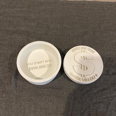 Funny covered loose change dish